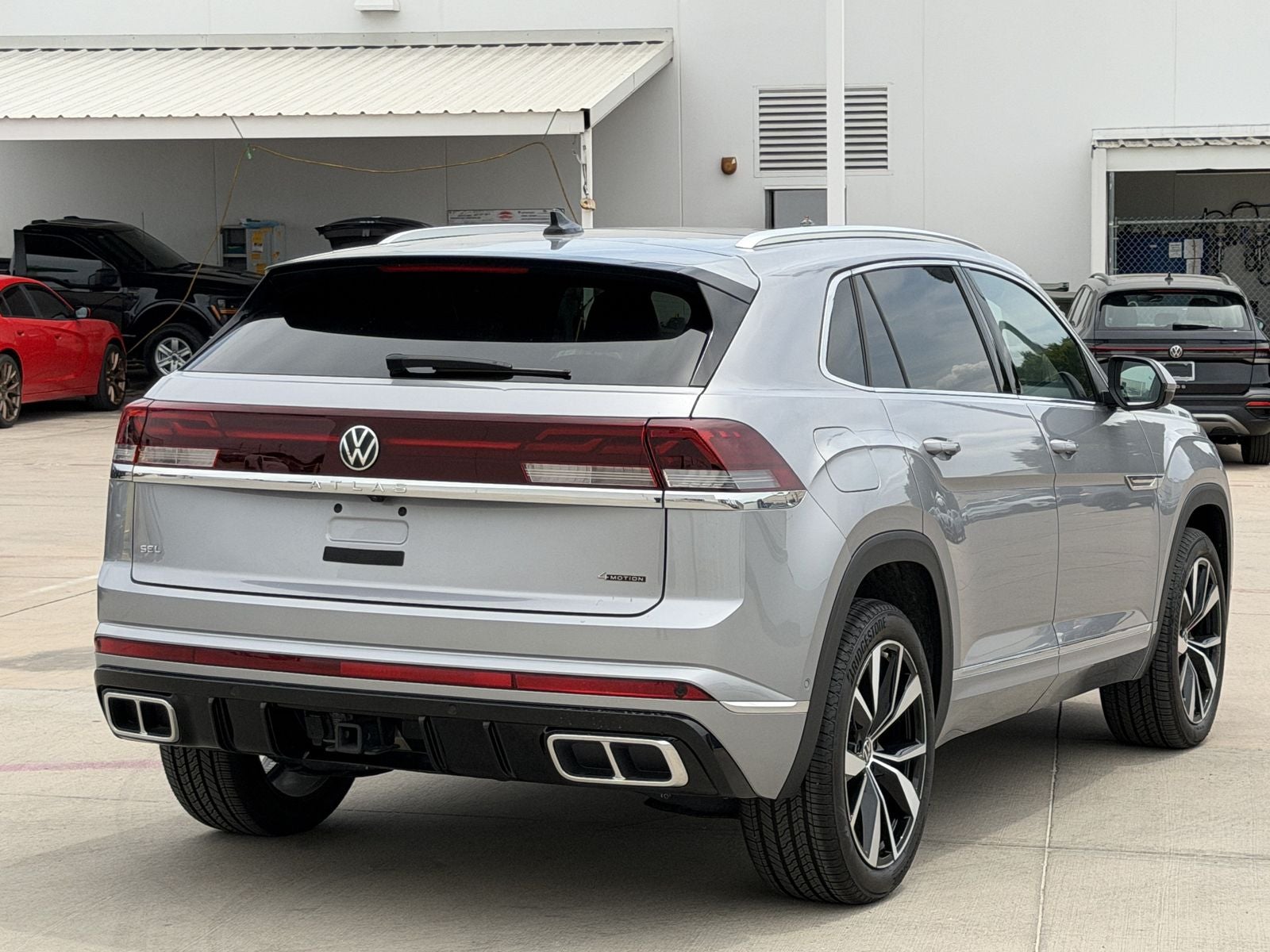 2024 Volkswagen Atlas Cross Sport 2.0T SEL Premium R-Line