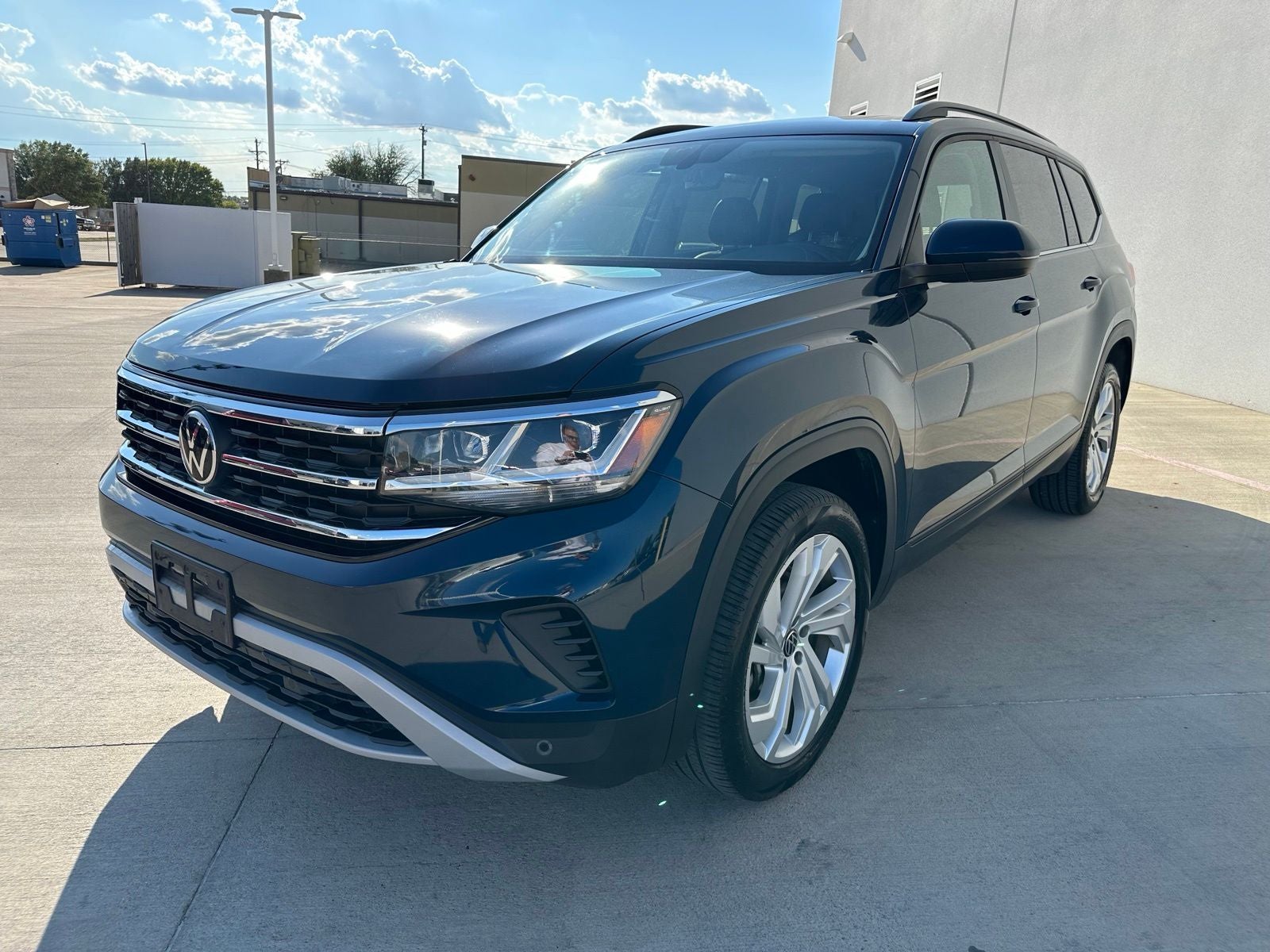 2023 Volkswagen Atlas 3.6L V6 SE w/Technology