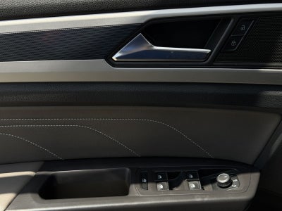 2022 Volkswagen Atlas Cross Sport 3.6L V6 SEL R-Line
