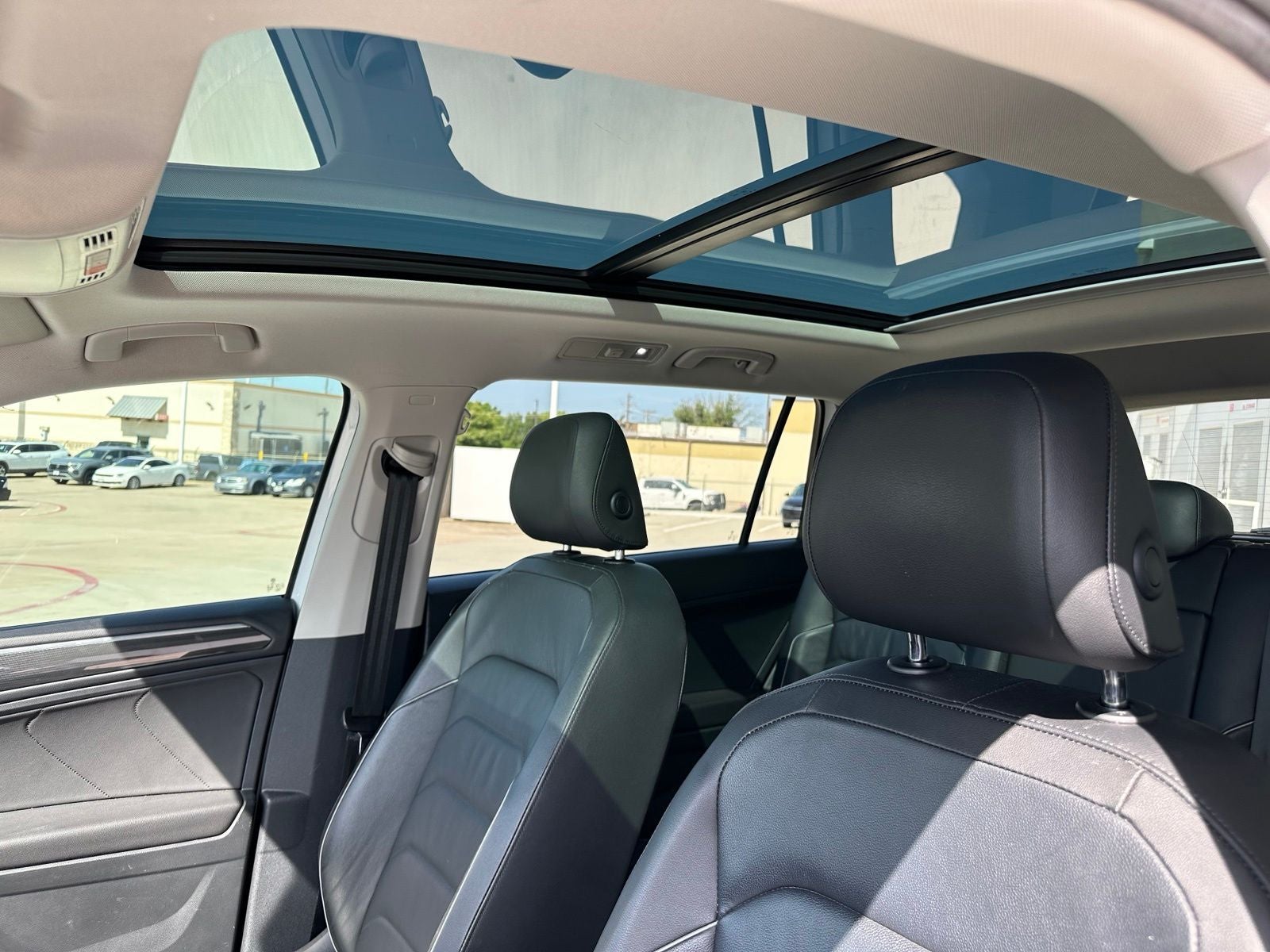 2018 Volkswagen Tiguan 2.0T SEL Premium