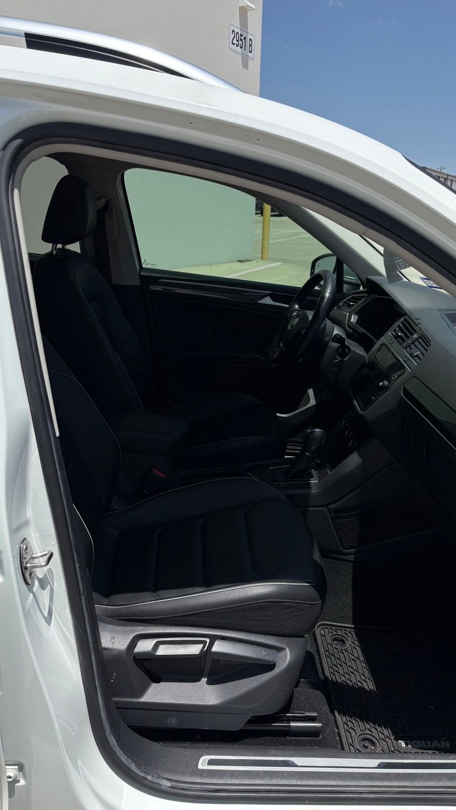 2018 Volkswagen Tiguan 2.0T SEL Premium