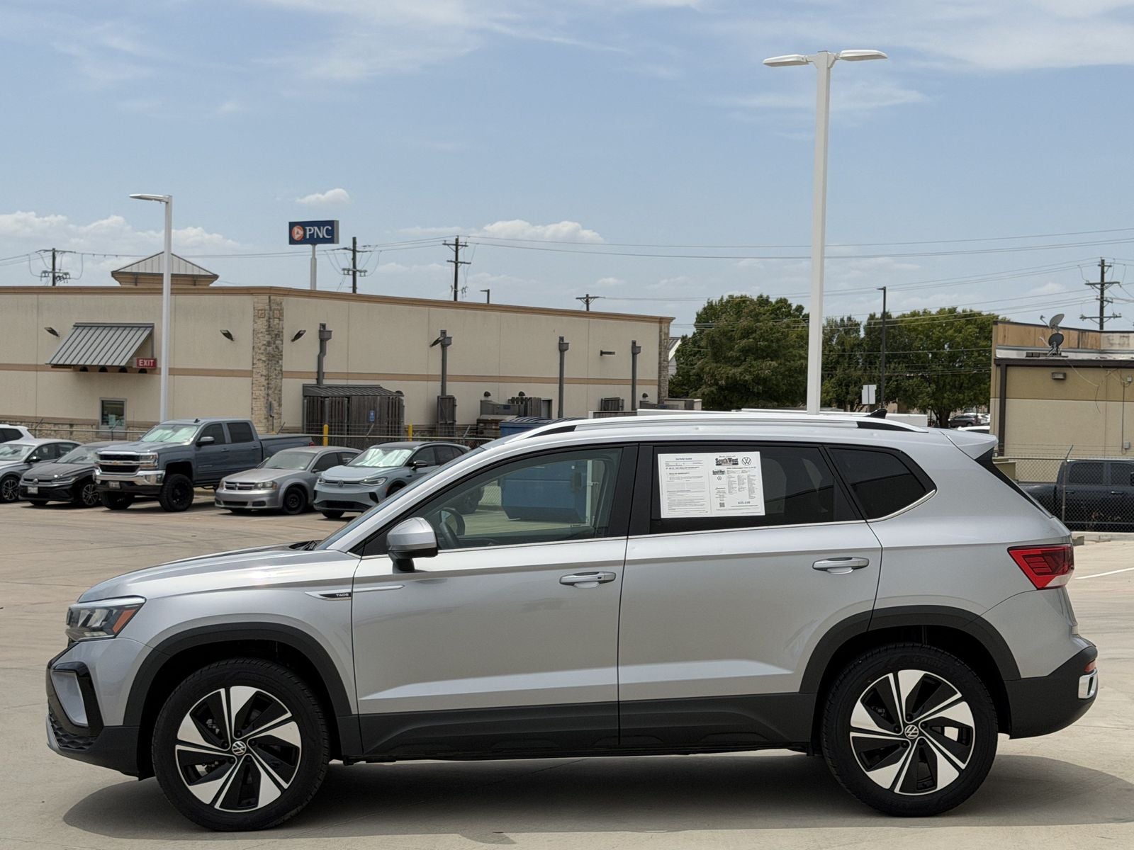 2024 Volkswagen Taos 1.5T SE