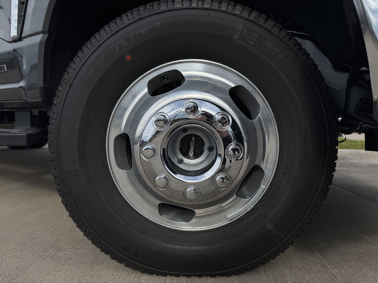 2026 Ford F-350SD Lariat DRW