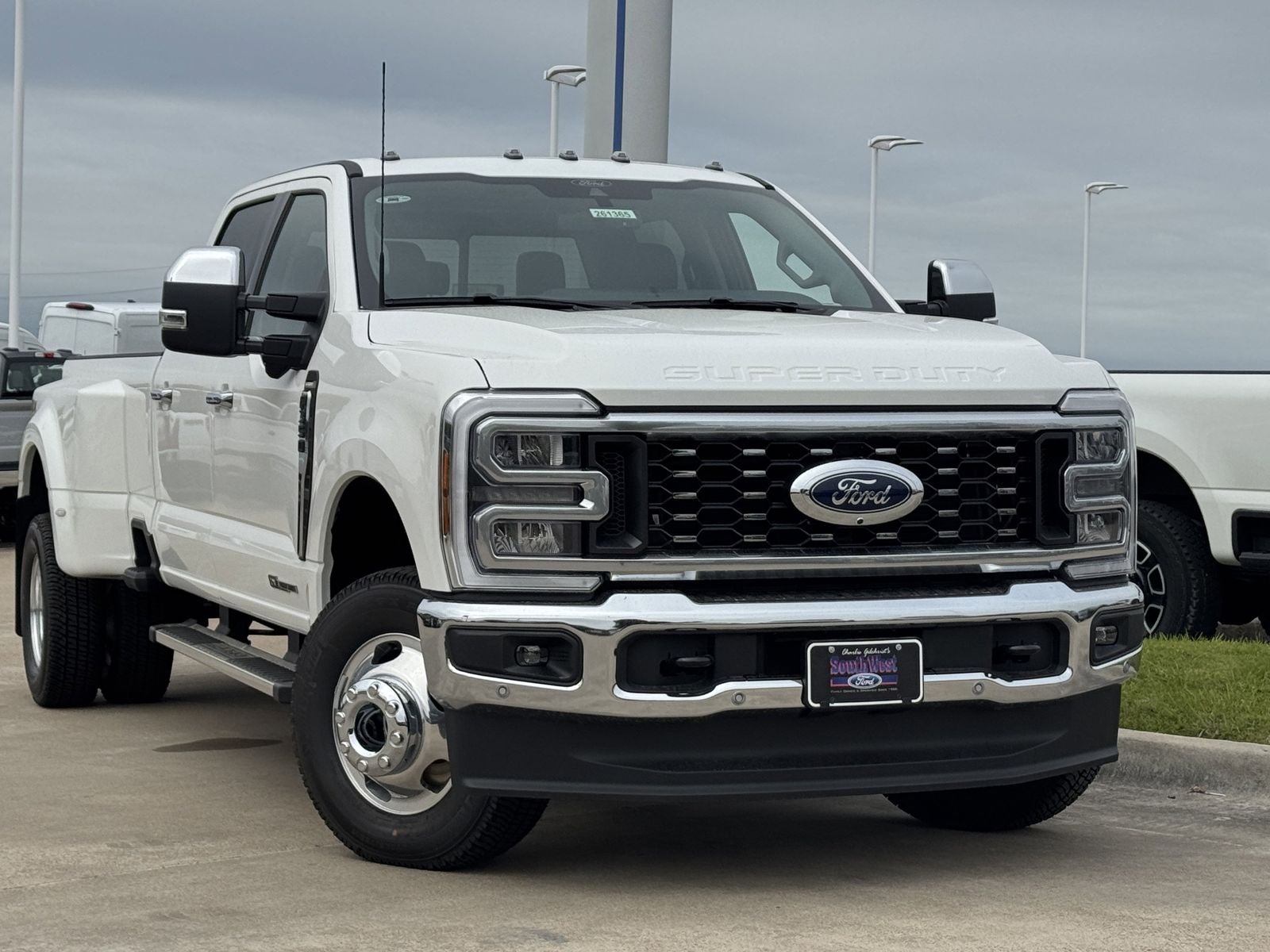 2026 Ford F-350SD Lariat DRW