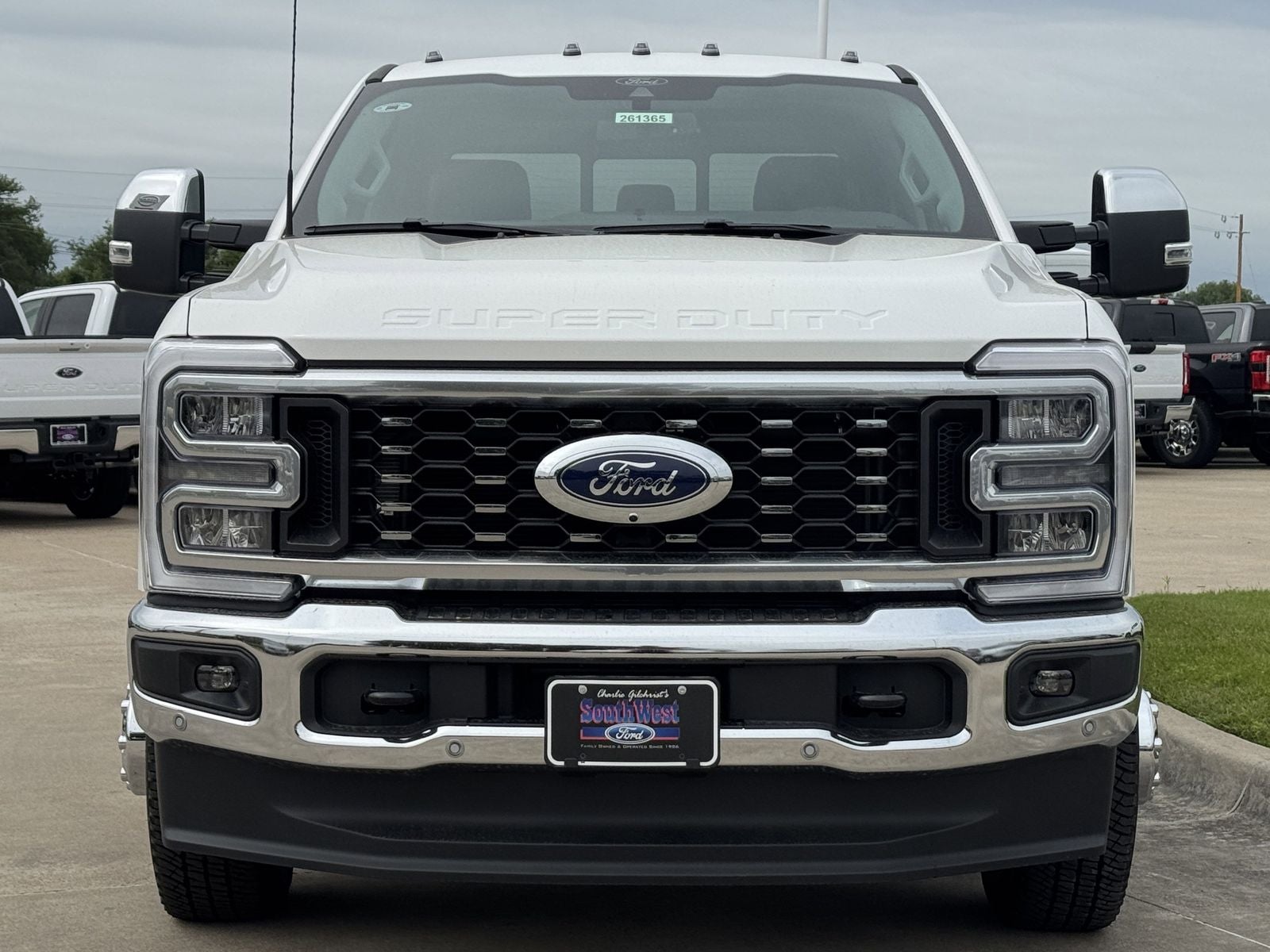 2026 Ford F-350SD Lariat DRW