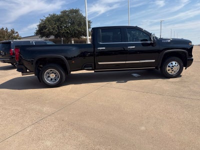 2025 Chevrolet Silverado 3500HD High Country