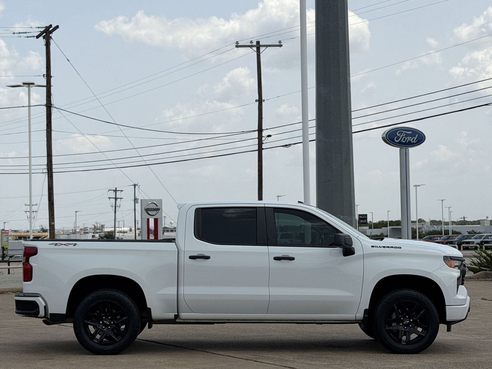 2023 Chevrolet Silverado 1500 Custom