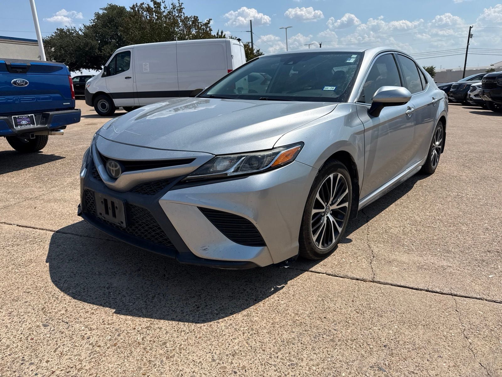2020 Toyota Camry SE