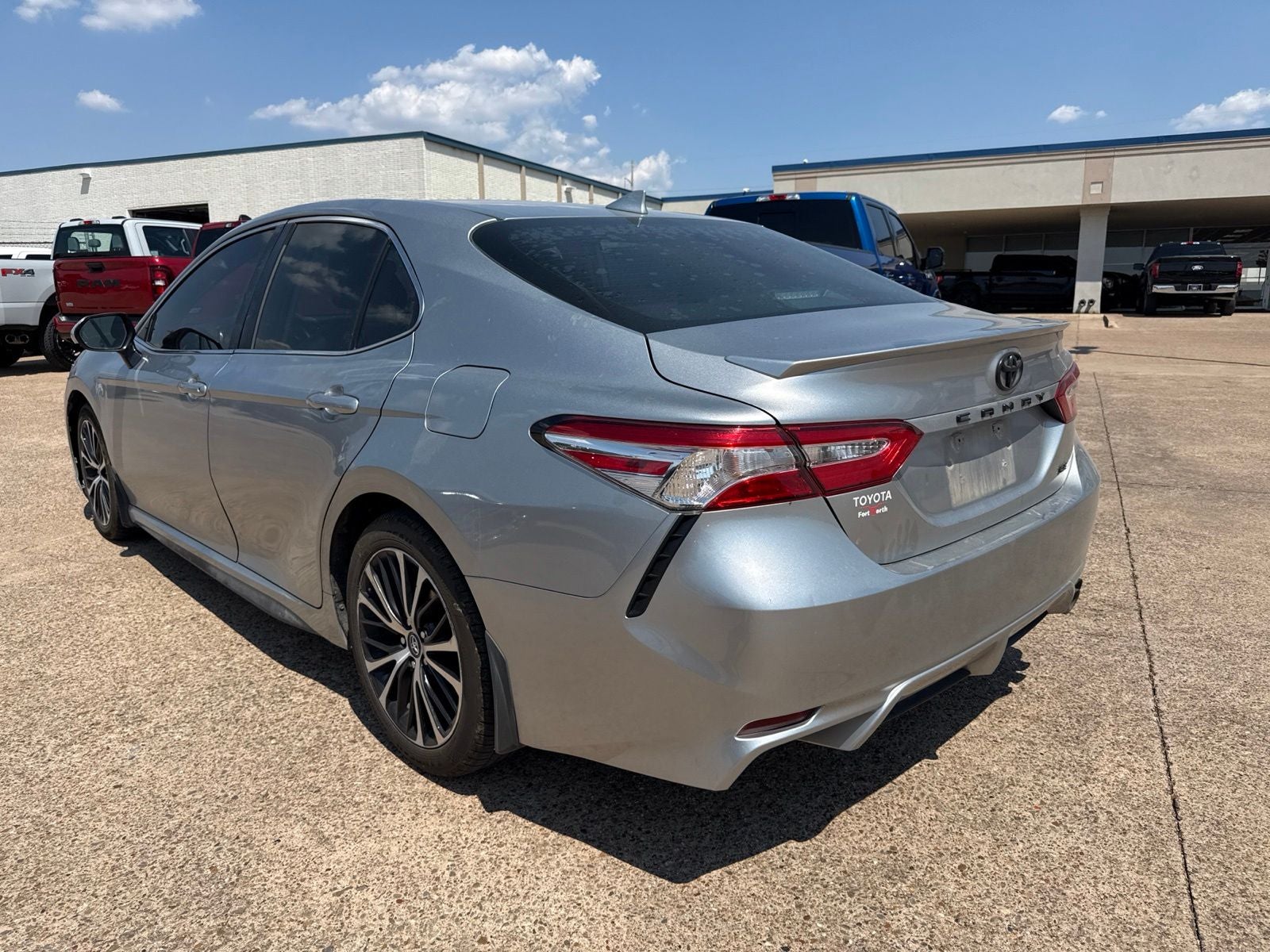 2020 Toyota Camry SE