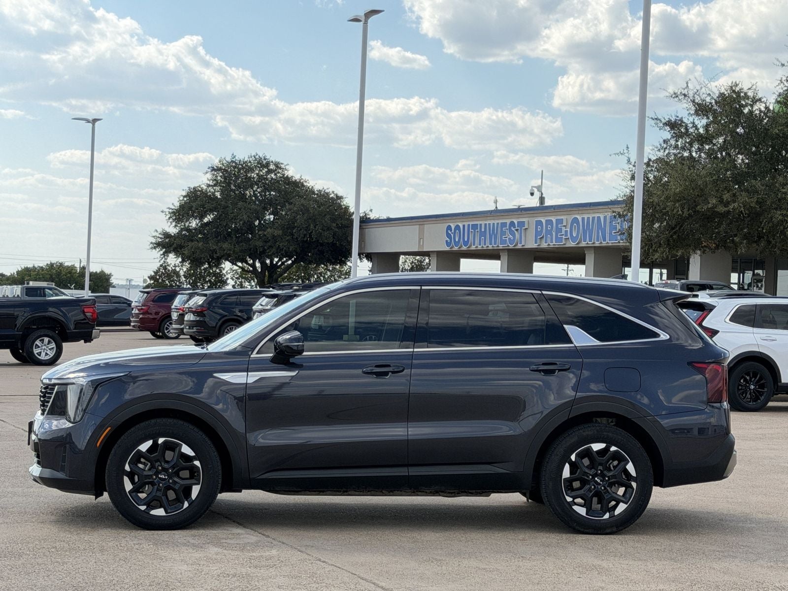 2025 Kia Sorento S