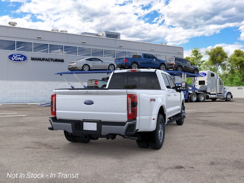 2026 Ford Super Duty F-350® Lariat®