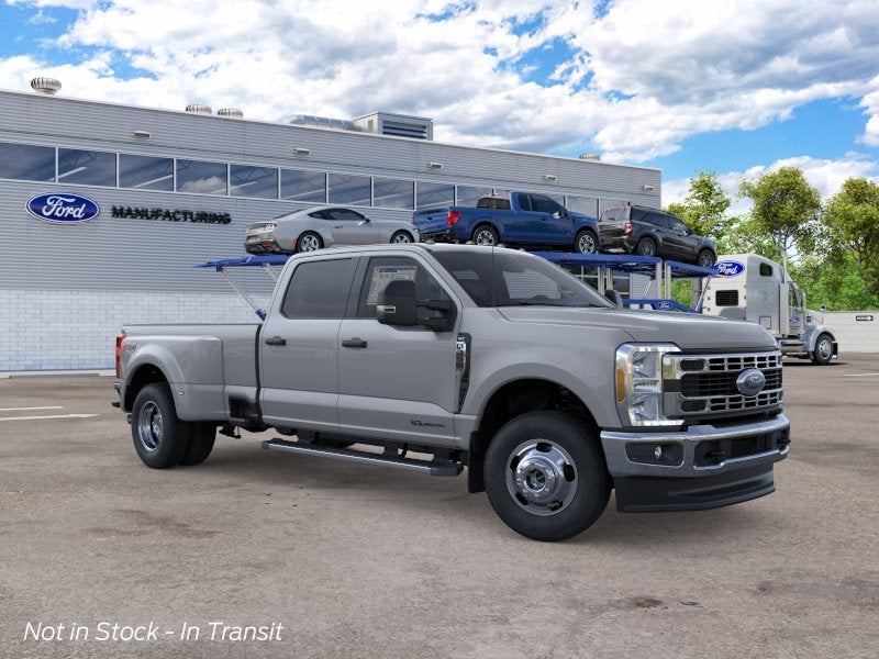 2026 Ford Super Duty F-350® XLT
