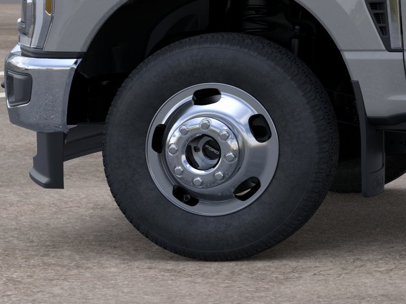 2026 Ford Super Duty F-350® XLT