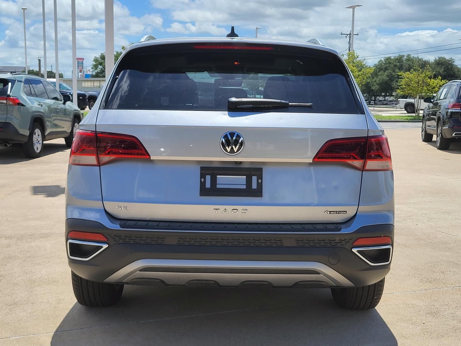 2024 Volkswagen Taos 1.5T SE