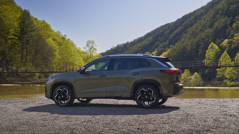 Volkswagen Tiguan compact SUV, side profile